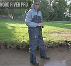 Мембранный костюм для рыбалки Akara North River Pro (полукомбинезон и короткая куртка)